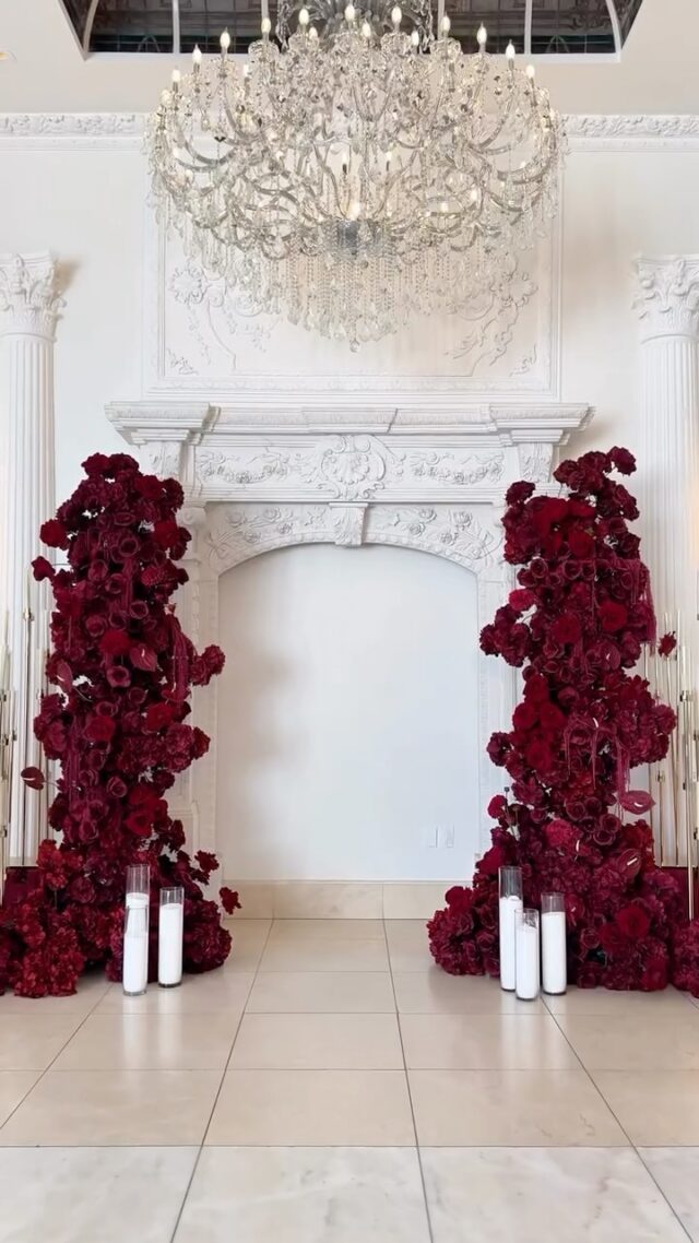 Fairytale wedding at @chateaunouvelle 

@eliteeventz 
🎥: @ktriniimedia 

•
•
•
#EventDesign #ShowroomStyle #DesignConsultation #EventPlanning #LuxuryEvents #WeddingDecor #PartyPlanning #EventInspiration #TablescapeGoals #CreativeEvents #HoustonEvents #EventStylist #DreamEvent #DecorShowroom #DesignYourEvent