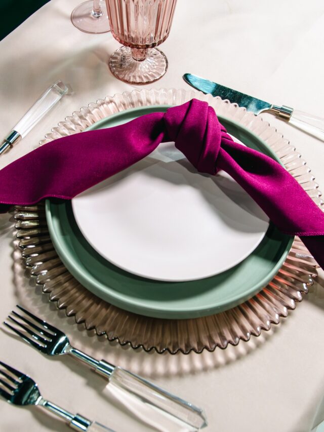 Tabletop Tuesday! 

Tap the link in bio to join our newsletter for more tabletop tips, trend alerts, and styling inspo. 📨

See something you love? 🤍
Find it on our website or book your decor consultation with us today! (Link in bio)
•
•
•
#LuxuryEventDecor #EventStyling #LinenRental